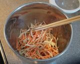 A picture of step 3 of Kakiage (mixed Tempura) - Japanese.