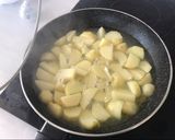 Foto del paso 3 de la receta: Cuando no tengo gana de cocinar: papas y salchichas