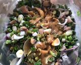 Une image de l'étape 10 de Salade de harengs fumés,pommes de terre,oignons nouveaux et cornichons.