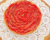 Une image de l'étape 3 de Tarte à la tomate /oignon nouveau.