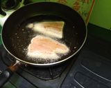 Foto langkah ke 1 dari resep Dory Fish with Creamy Salted Eggs Sauce - Keto.