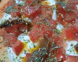 Foto del paso 4 de la receta: Pizza con tomates frescos y anchoitas
