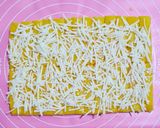 Foto langkah ke 6 dari resep Kastengel cheezy dan crunchy, No mixer, cepat dan mudah banget.