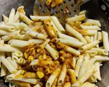 A picture of step 3 of Creamy pasta.