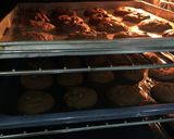 Foto langkah ke 7 dari resep Chocochips Chocolate Cookies ❤️.