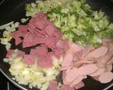 Foto langkah ke 3 dari resep Brokoli Beef Kentang Panggang.
