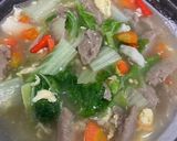 Foto langkah ke 8 dari resep Cap Cay Bakso Sederhana.