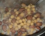 A picture of step 1 of Lebanese Foul Moudammas 😍.