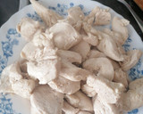 Foto del paso 1 de la receta: Pollo al curry con nata