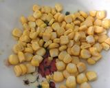 รูปขั้นตอนการทำที่ 2 ของ มีทบอลข้าวโพด🌽