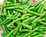Hình bước làm 1 của món Đậu đũa xào trứng