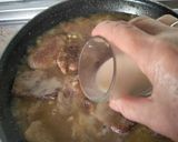 Foto del paso 7 de la receta Solomillo ibérico de cerdo. Al vino dulce con dátiles y piñones