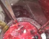 A picture of step 2 of Pomegranate juice.