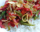 Foto del paso 4 de la receta: Arroz con sofrito de pimientos y cebolla