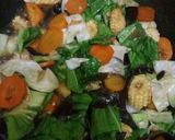 Foto langkah ke 4 dari resep Tumis sayur.