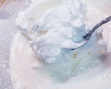 Foto del paso 1 de la receta: Crema helada de yogur y cerezas