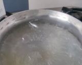 A picture of step 2 of Egg spinach curry.