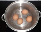 Foto langkah ke 1 dari resep Semur Telur Kecap Mudah Nan Lezat.