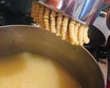 Foto del passaggio 3 della ricetta Passatelli in brodo