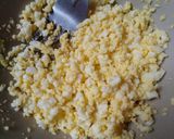 Foto langkah ke 1 dari resep Egg Sandwich.