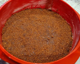 Foto del paso 2 de la receta: Tarta de chocolate blanco y galletas Lotus