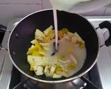 A picture of step 5 of Jamfal nu shak(Guava Curry).