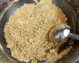 A picture of step 2 of Sattu Ladoo.