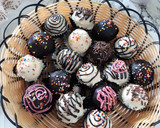 Foto langkah ke 5 dari resep Cake Pop.