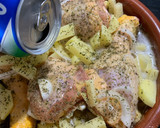 Foto del paso 2 de la receta: Muslos de pollo al horno con patatas