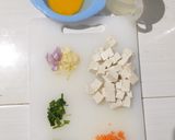 Foto langkah ke 1 dari resep Menu Utama MPASI - Sup Telur Tahu.