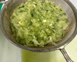 Foto del paso 1 de la receta: Omelette de zucchini (calabacín) opción para una cena saludable