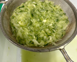 Foto del paso 1 de la receta: Omelette de zucchini (calabacín) opción para una cena saludable