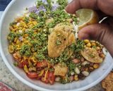 A picture of step 5 of Mumbai Street Style Bhel.