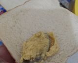Foto langkah ke 2 dari resep Cinnamon Butter toast.