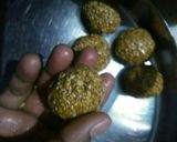A picture of step 4 of Jaggery white til and peanuts ladoo.