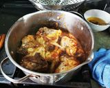 Foto del paso 2 de la receta: Pollo Frito en Salsa de Tomate & Papas Fritas