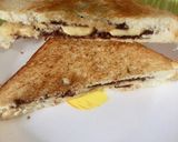 A picture of step 3 of Banana sandwich.