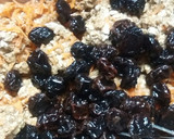 Foto del paso 3 de la receta: Galletitas avena, zanahorias y pasas!!
