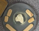 Foto del passaggio 4 della ricetta Tiramisù con Pesche sciroppate e Nocciole