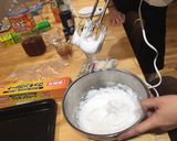 Hình bước làm 4 của món Bánh Meringue
