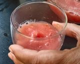 A picture of step 5 of Lemon tomato juice.