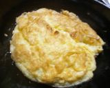 Gambar langkah 4 resipi Telur goreng ala thai.