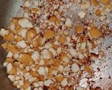A picture of step 1 of Aloo mangori ki sabji.