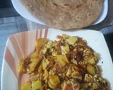 A picture of step 8 of Omelet with lachadar paratha.