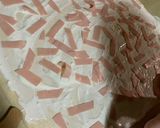 Baconos-sajtos-sonkás háromszögek recept fázis 5 fotója