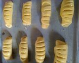 Foto langkah ke 4 dari resep Roti Unyil Keju.