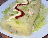 A picture of step 8 of Tuna Roll.