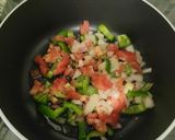 Foto del paso 2 de la receta: Patatas guisadas con pollo a l'ast en un plis plas y económicos
