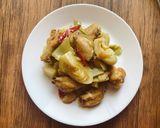 รูปขั้นตอนการทำที่ 3 ของ ปีกไก่ผัดเกี้ยมฉ่าย By แม่บ้าน