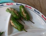 A picture of step 2 of Fried mirch with broast masala 🌶️🌶️🥕.